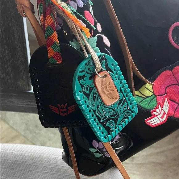 Consuela Black Poppy Downtown Shoulder Bag - Picture 4 of 15